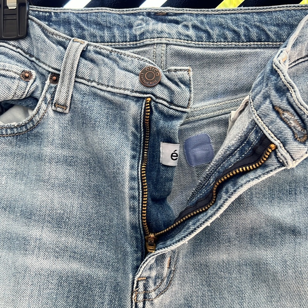 Jeans - Picture 2 of 5